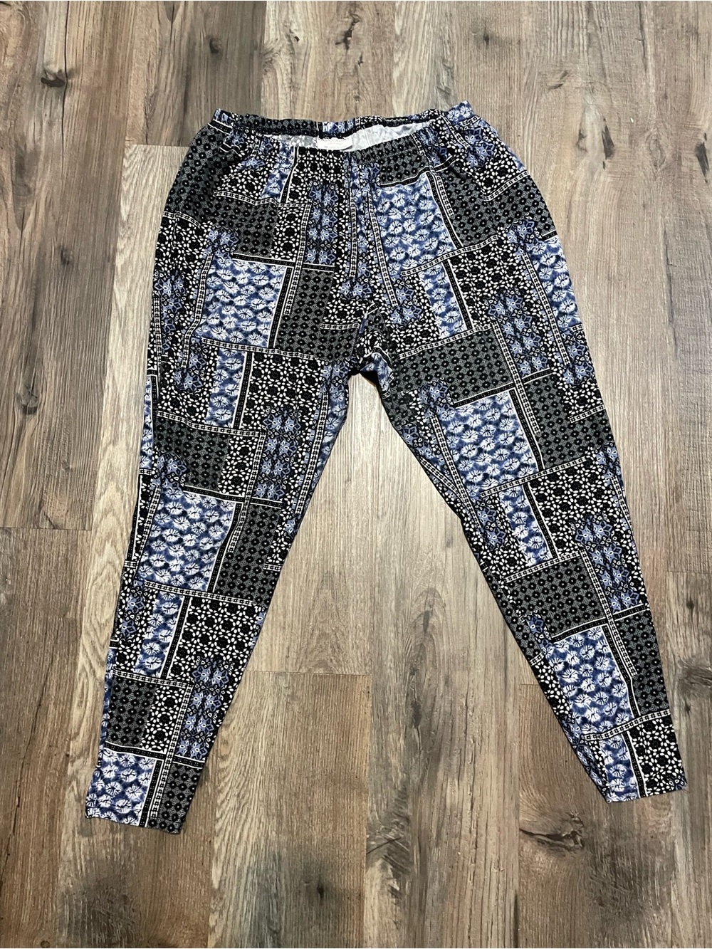 Women Blue Patchwork Print Jogger Pants